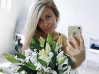 To ako sa správa k Veronike, tak sa nesprával ani k svojim bývalým. Veronika si ho doslova omotala okolo prsta
