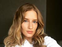 Česká modelka Linda Vojtová má dokonalé črty tváre
