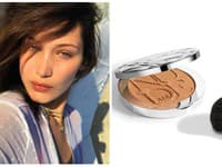 Bronzer od Dioru sa vyznačuje svojou ľahkosťou a jemným vzhľadom