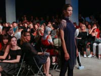 Anna Gregušová sa s kolekciou „Face myself – Zoči voči“ inšpirovala dvoma časťami dizajnérovho „JA“.