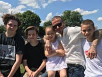 Krásna rodinka vyzerá naozaj ako z rozprávky