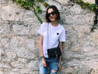 Barbora Brušková a jej potrhané džínsy 