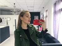Martina Horňaková známa pod prezývkou Moma patrí k najúspešnejším slovenským youtuberkám 