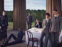 Michal Pudelka vytvoril unikátnu sériu fotografií pre printovú kampaň kolekcie ERDEM x H&M