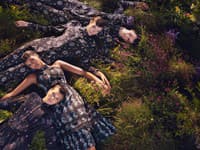 Michal Pudelka vytvoril unikátnu sériu fotografií pre printovú kampaň kolekcie ERDEM x H&M