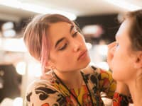 ERDEM x H&M a pohľad do zákulisia, kde prebiehalo líčenie modeliek