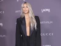 Aj vy ste si vždy mysleli, že známa kontroverzná celebrita Kim kardashian patrí k vyšším typom žien? 