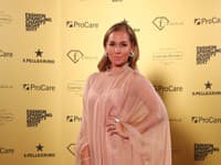 Tenistka Dominika Cibulková prekvapila. Zažiarila v púdrovej róbe z dielne Valentino z butiku LBM Parížšká