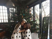 Moderátorka Alexandra Orviská pridala na svoj Instagram takúto roztomilú foto s dcérkou Viky