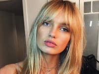 Modelka Romee Strijd prekvapila novým účesom