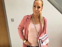 Tenistka Dominika Navara Cibulková tenisky väčšinou mimo tréningy a turnaje nenosieva