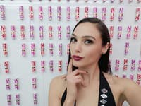 Gal Gadot je naozaj krásna žena, ktorá kvôli svojim hereckým roliam neváha ísť až na doraz