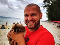 Pri mnohých príležitostiach sme mali možnosť vidieť, že Rytmus je nielen citlivý, ale je v ňom aj kus večného dieťaťa, čo nikdy nie je na škodu