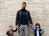 Sergio Ramos má doma aj takýchto dvoch rozkošných chlapcov, s ktorými im to spolu ladí