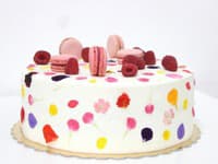 Lulu's Bakery vyrába nádherné torty s použitím okvetných lístkov