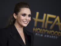 Kto by to bol povedal, že slávne dvojičky Ashley a Mary-Kate Olsen v dospelosti  tak trocha zatieni ich vlastná, mladšia sestra, Elizabeth Olsen?
