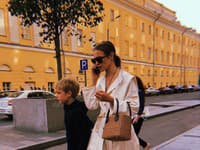 Svoj čas rozdeľuje poctivo medzi všetky svoje ratolesti a ani jedného neuprednostňuje