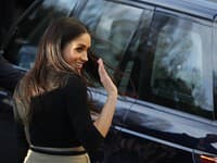 Bývalá herečka, Samantha Markle, ktorá je od Meghan staršia o 17 rokov, nedávno prehovorila pre britský denník Mirror o tom, že má snahu zjednotiť zase rodinu