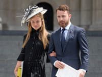 Lady Amelia Windsor si razí cestu modelky a svojou spontánnosťou udivuje od úplného začiatku