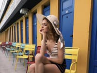 O pracovné ponuky nemá krásna ruská modelka rozhodne núdzu