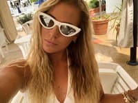 Biele rámy premenia vašu tvár na nežnú a romantickú