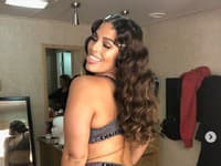 Od chvíle ako sa plus size modelka Ashley Graham objavila na titulkách prestížnych magazínov, anonymní ľudia spustili na ňu vlnu kritiku