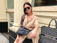 Cross body kabelka so širokým remienkom je veľkým trendom