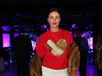 Kristína Kormúthová zaujala kožušinovou bundou a srdcom na hrudi