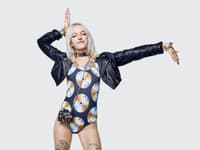 Jeremy Scott oslavuje priateľstvo a rôznorodosť