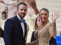 Blake Lively a Ryan Reynolds sú spolu už od roku 2010 a tvoria stále zamilovaný pár