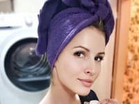 Miriam si raz do mesiaca dopraje kozmetiku a na svoju pleť si nanáša výhradne prírodné produkty plné byliniek a bez chémie