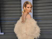 Herečka Emma Roberts ukázala šatník: Takú zbierku kabeliek a topánok jej budete závidieť