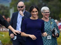 Medzi obľúbené farby Meghan Markle patrí jednoznačne kráľovská modrá