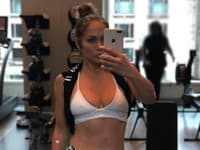 Ak chcete schudnúť 7 kíl za mesiac, držte pravidlana ktoré nedá dopustiť Jennifer Lopez