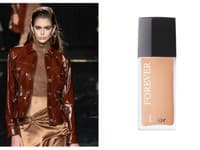 Matný vzhľad Dior Forever vám zabezpečí plynulý prechod a zároveň prirodzený vzhľad