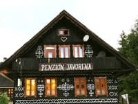 Penzión Javorina s typickým čičmanským vzorom