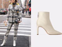 Kostýmový look doplnený o off-white členkové čižmy