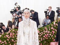 Gigi Hadid sa objavila v róbe Michael Kors