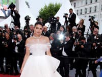 Anjelsky krásna róba herečky a svetovej miss 2000 Priyanky Chopra