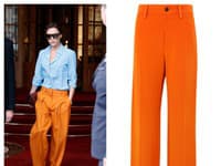 Victoria Beckham bola v tejto farebnej kombinácii neprehliadnuteľná