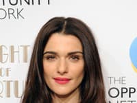 Rachel Weisz považuje plastiky za umelé predlžovanie mladosti