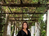 Jedna z najuznávanejších a najúspešnejších plus size modeliek súčasnosti, Ashley Graham, je v radostnom očakávaní