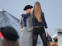 Škandál na prehliadke Chanel. Aktérku spacifikovala Gigi Hadid