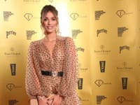 Moderátorka Fashion TV Jasmina Alagič Vrbovská v snovej róbe od Jany Pištejovej
