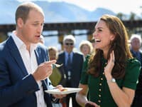 Kate s Williamom milujú pikantné jedlá. Preto nie je žiadnym prekvapením, že si radi doprajú tradičné pikantné kari