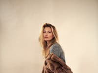 Tričko Isabel Marant Etoile (Space), džínsy Levi's
