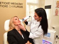 Simona Krainová je roky tvárou jednej známej estetickej kliniky