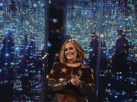 Denník the Sun prišiel aj s tým, že Adele dopomohla k štíhlejšej postave aj hypnoterapia