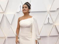 Salma Hayek sa rokmi nemení