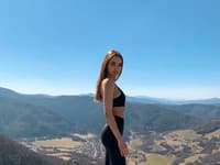 V súčasnosti patrí práve turistika medzi jej dennú rutinu